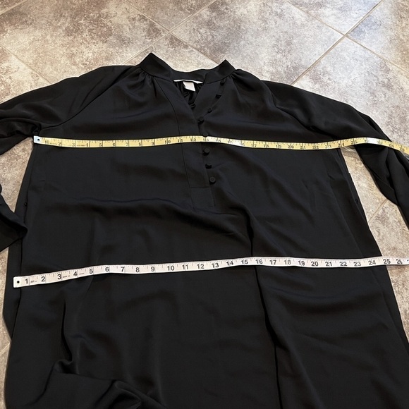 H&M Long Sleeve Pullover V Neck Mini Sheath Dress Solid Black Buttons Small - Picture 5 of 9